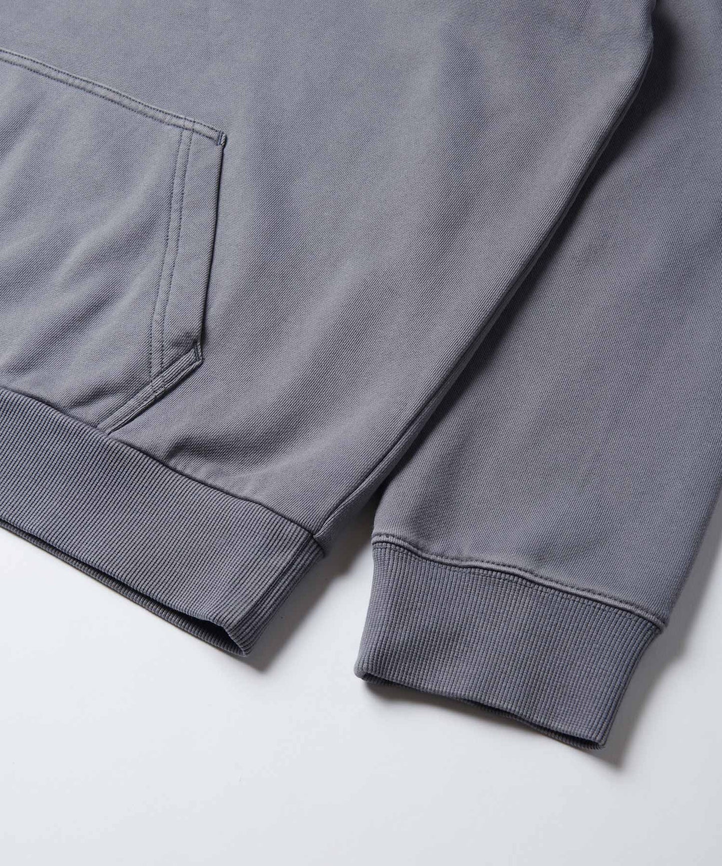 ONE POINT HOODED SWEATSHIRT|ワンポイントフーデッドスウェットシャツ