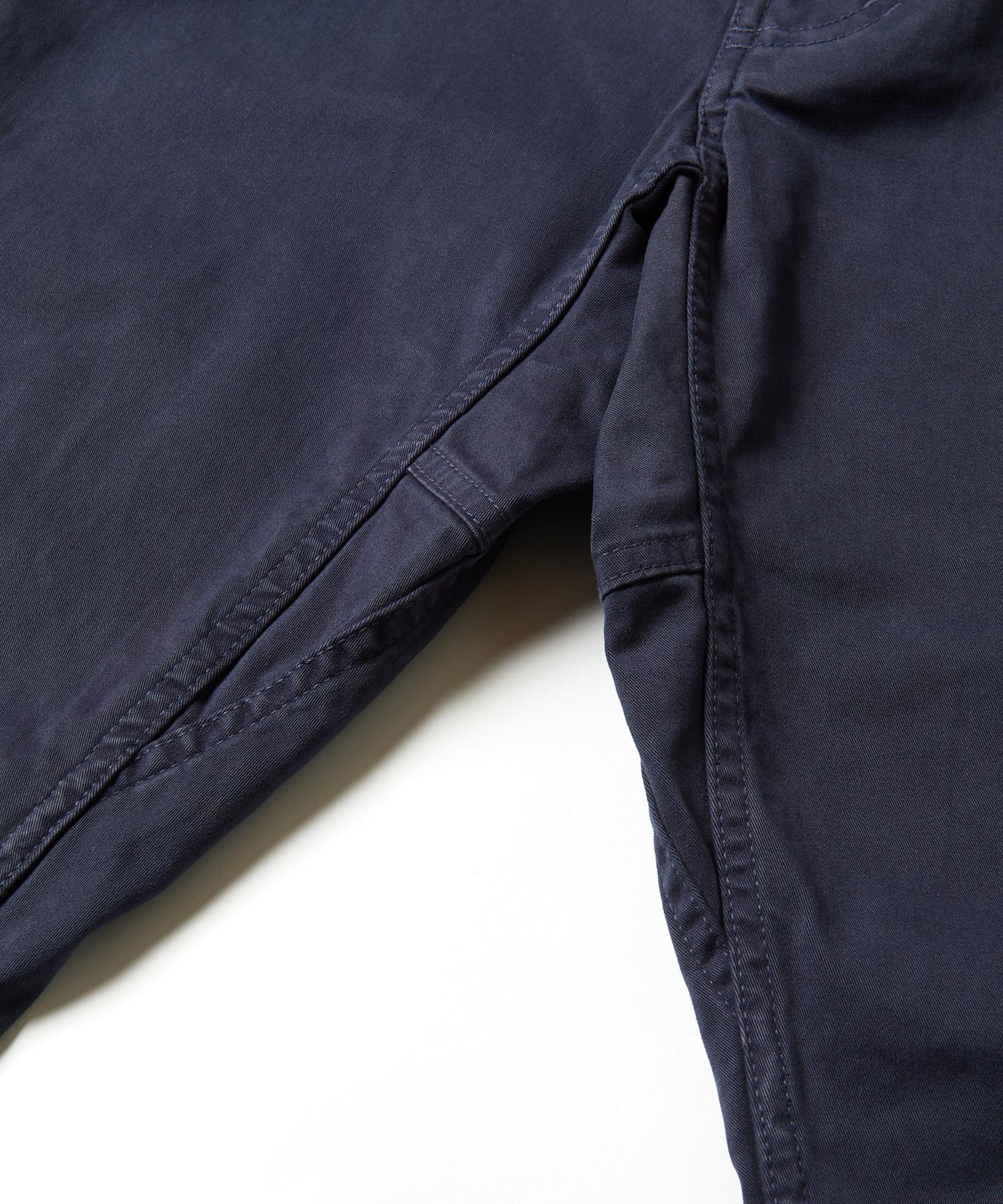 STRETCH TWILL MIDDLE CUT PANT|ストレッチツイルミドルカットパンツ