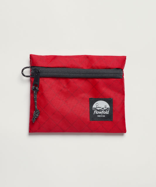 [Flowfold フローフォールド] ボイジャー ジッパーポーチ S ❘ VOYAGER ZIPPER POUCH SMALL [BRIGHT RED]