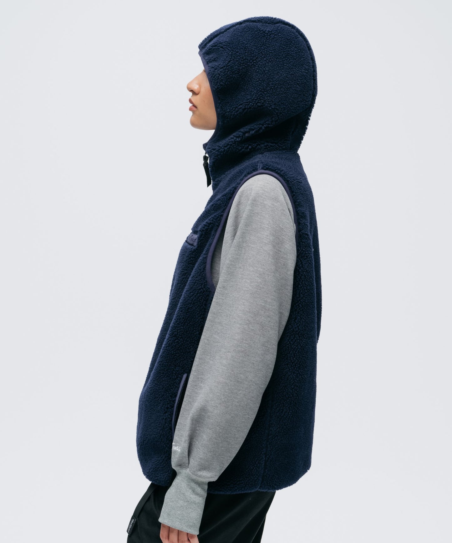 [WILD THINGS ワイルドシングス] フラフィーボアフーデッドベスト│FLUFFY BOA HOODED VEST