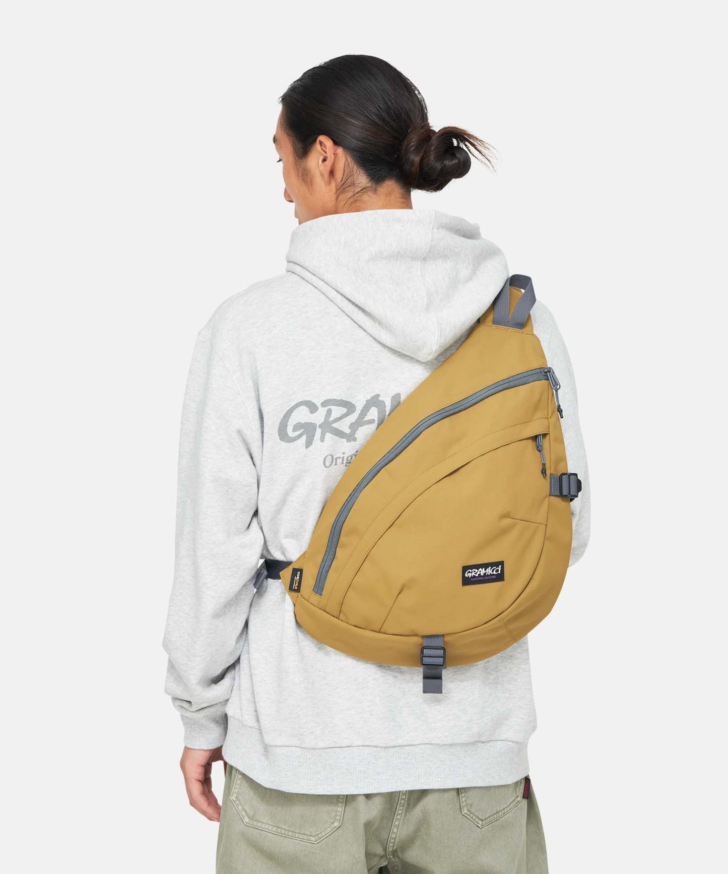 [GRAMICCI グラミチ] CORDURA SLING BAG | コーデュラスリングバッグ